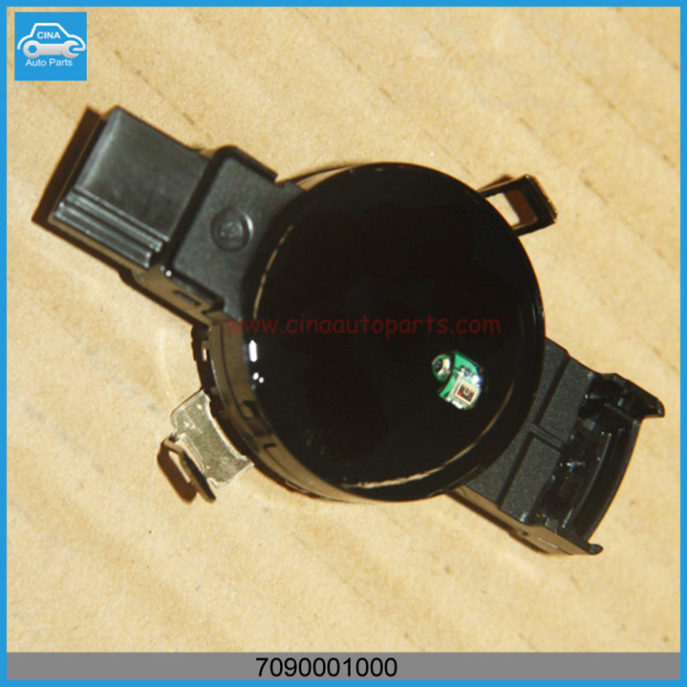 7090001000 768x768 - Geely EMGRAND GT RAIN SENSOR ASSY OEM 7090001000